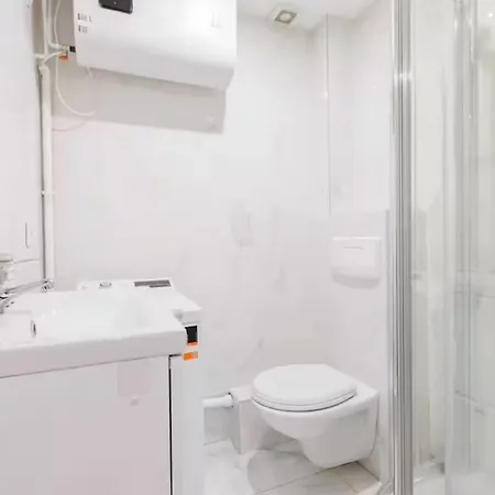 Pleasant -2p- Sacre Coeur Apartamento