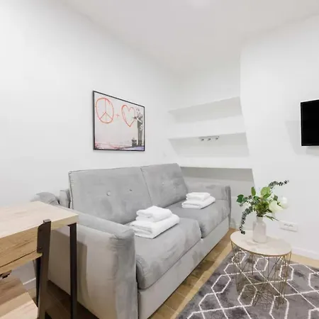 Pleasant -2p- Sacre Coeur Apartamento